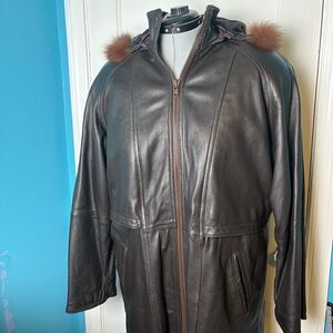 Vtg AMALFI- dark brown 100% leather women’s XL full zip coat fur trim hood
